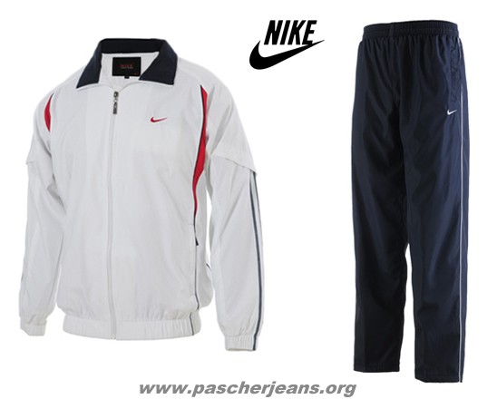 survetement nike en solde