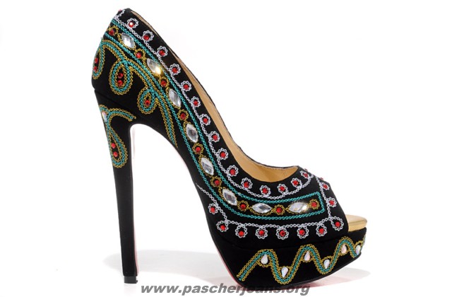 chaussure louboutin solde