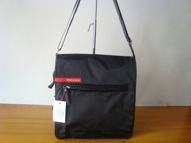 sacoche prada prix