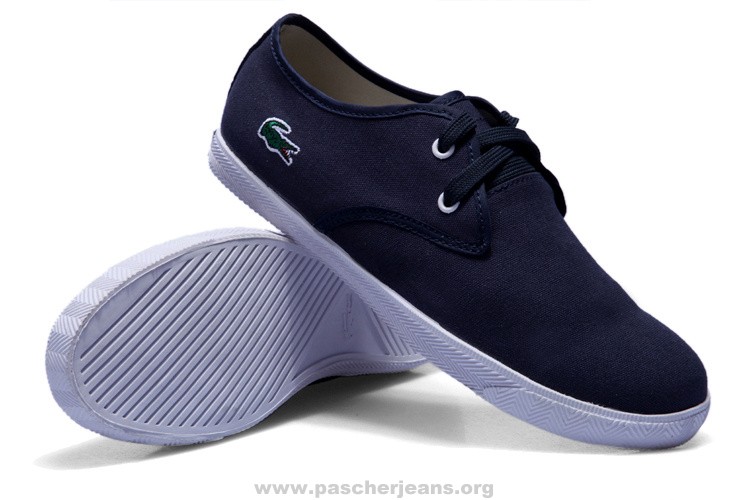 chaussure bateau lacoste