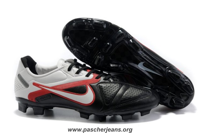 adidas nike decathlon