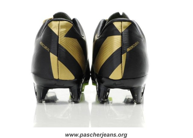 nike chaussure foot personnalisé